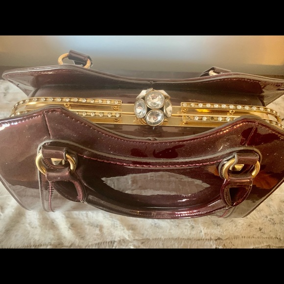 Maroon red paten leather purse / tote bag - Picture 3 of 7